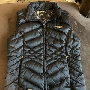 Women’s North Face Aconcagua Down Vest 550 Fill Medium Black